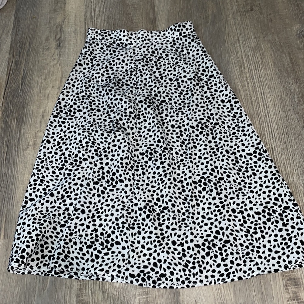 Skirt!! - Picture 3 of 4
